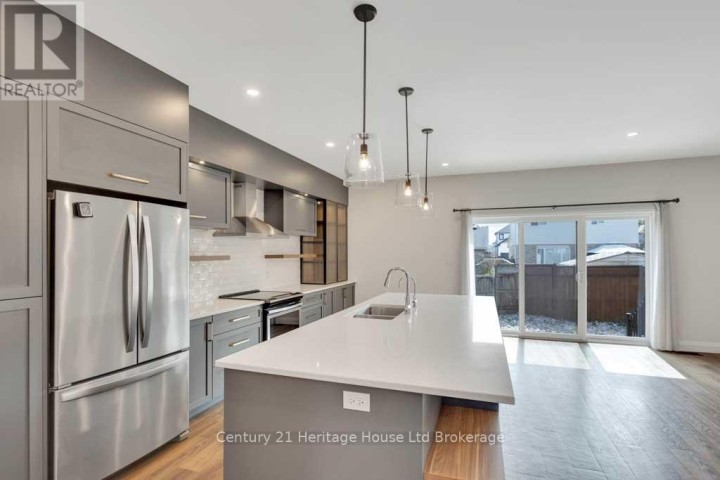 Photo 5 at 706 - 361 Quarter Town Line, Tillsonburg