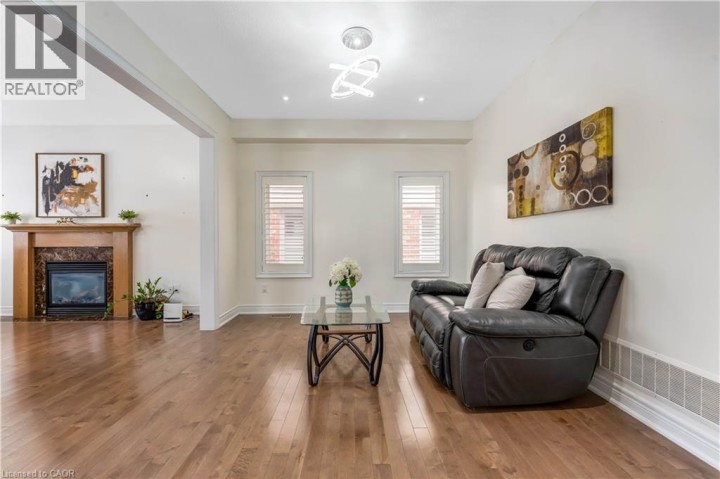 Photo 7 at 145 Redtail Street, Lexington / Lincoln Village, Kitchener