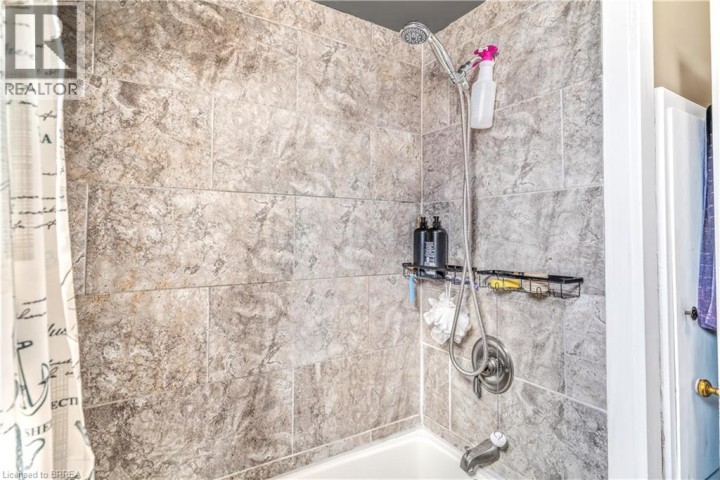 Photo 18 at 32 Fulton Street, Terrace Hill, Brantford