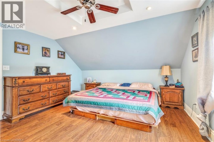 Photo 24 at 32 Fulton Street, Terrace Hill, Brantford