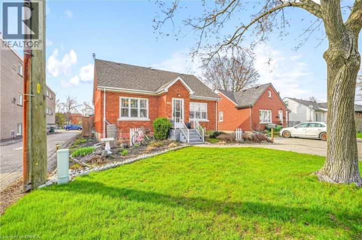 Photo 3 at 32 Fulton Street, Terrace Hill, Brantford