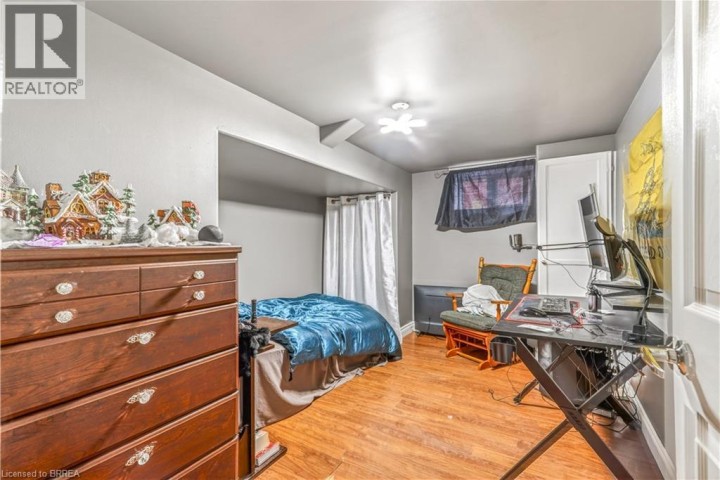 Photo 31 at 32 Fulton Street, Terrace Hill, Brantford