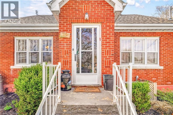 Photo 4 at 32 Fulton Street, Terrace Hill, Brantford
