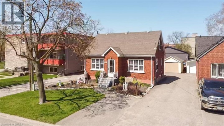 Photo 40 at 32 Fulton Street, Terrace Hill, Brantford