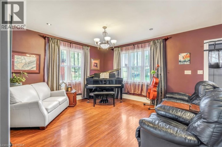 Photo 9 at 32 Fulton Street, Terrace Hill, Brantford