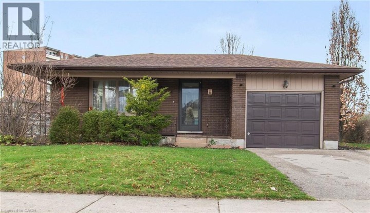 Photo 1 at 42 Tupper Crescent, Heritage Park / Rosemount, Kitchener