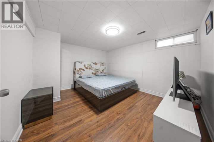 Photo 21 at 42 Tupper Crescent, Heritage Park / Rosemount, Kitchener
