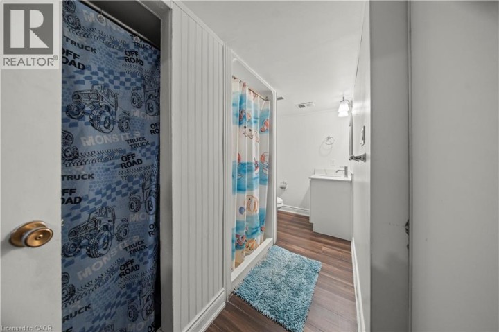 Photo 22 at 42 Tupper Crescent, Heritage Park / Rosemount, Kitchener