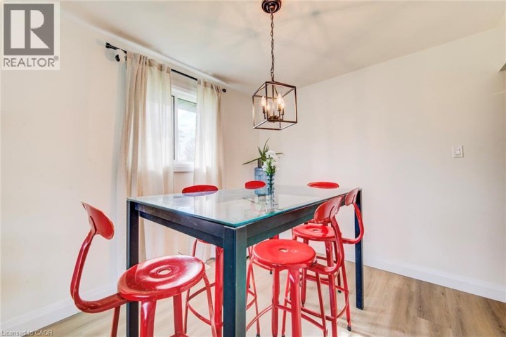 Photo 11 at 183 Dinison Crescent, Laurentian Hills / Country Hills W, Kitchener