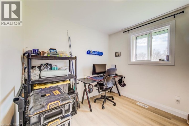Photo 19 at 183 Dinison Crescent, Laurentian Hills / Country Hills W, Kitchener