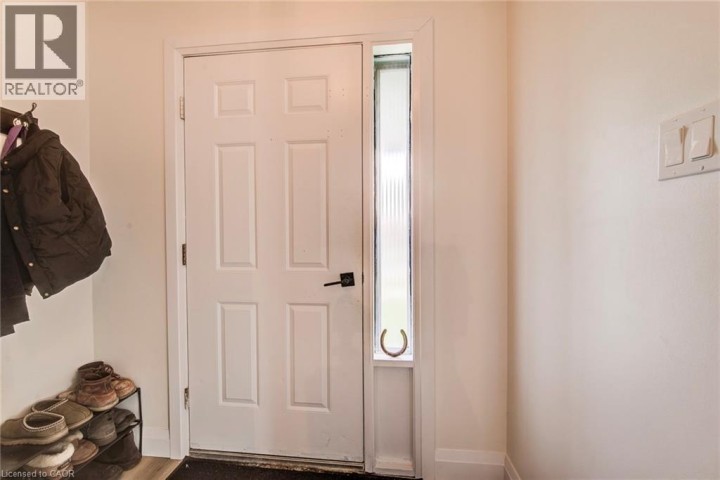 Photo 6 at 183 Dinison Crescent, Laurentian Hills / Country Hills W, Kitchener