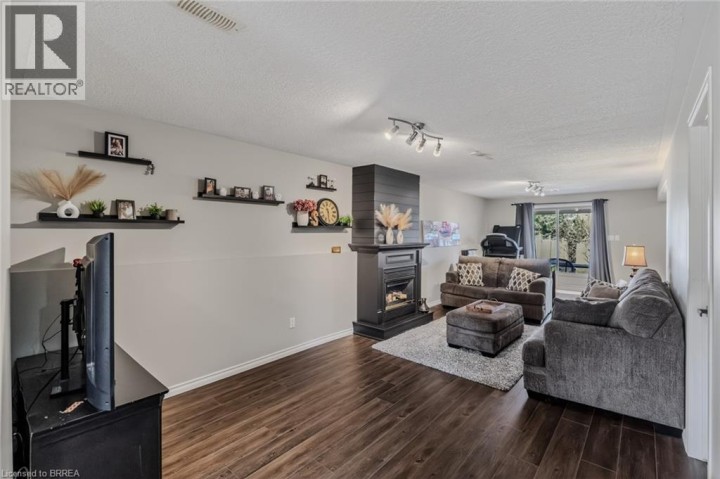 Photo 20 at 5 Richter Street, Empire, Brantford