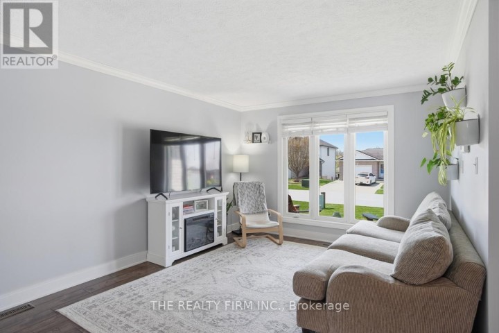 Photo 12 at 26 Rossiter Road, Ingersoll - South, Ingersoll