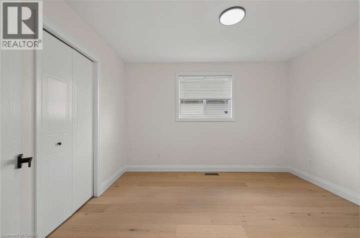 Photo 10 at 101 Anastasia Crescent, Brantwood Park, Brantford