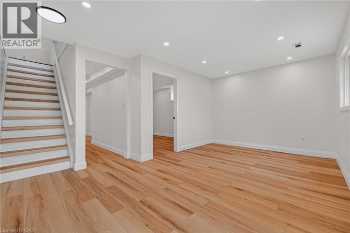 Photo 14 at 101 Anastasia Crescent, Brantwood Park, Brantford