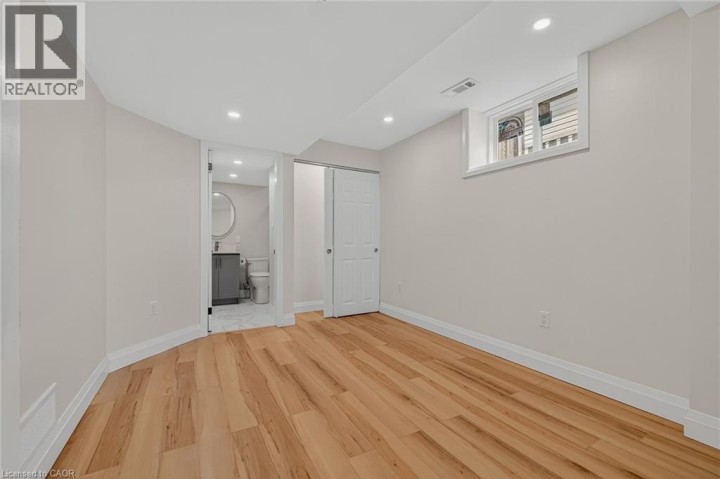 Photo 17 at 101 Anastasia Crescent, Brantwood Park, Brantford