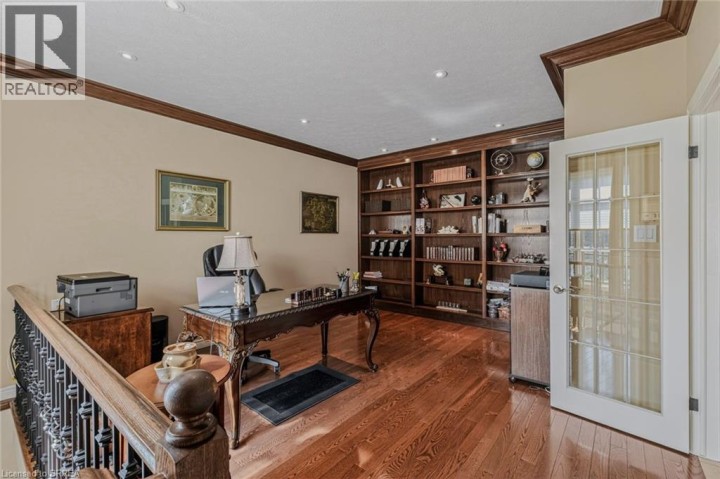 Photo 19 at 9 Rue Chateaux Terrace, Tutela Heights, Brantford