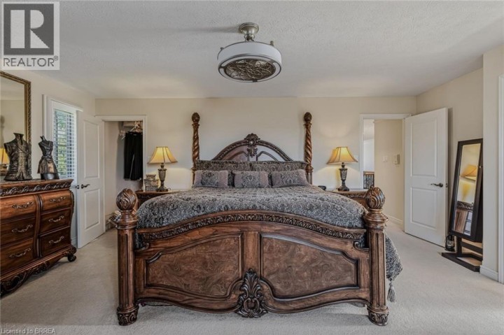 Photo 24 at 9 Rue Chateaux Terrace, Tutela Heights, Brantford
