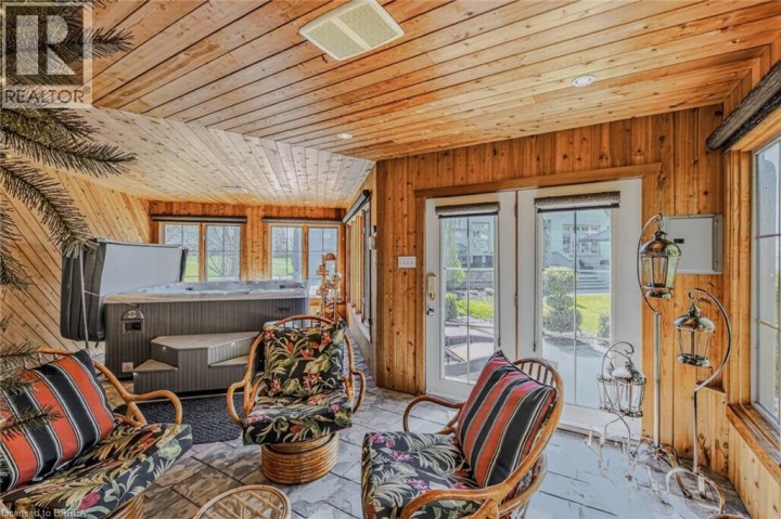 Photo 48 at 9 Rue Chateaux Terrace, Tutela Heights, Brantford