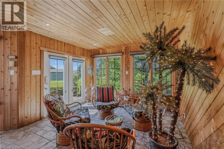 Photo 49 at 9 Rue Chateaux Terrace, Tutela Heights, Brantford