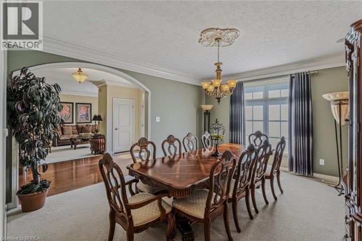 Photo 8 at 9 Rue Chateaux Terrace, Tutela Heights, Brantford