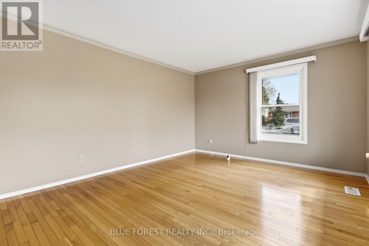 Photo 12 at 2 Wadsworth Drive, Ingersoll - South, Ingersoll