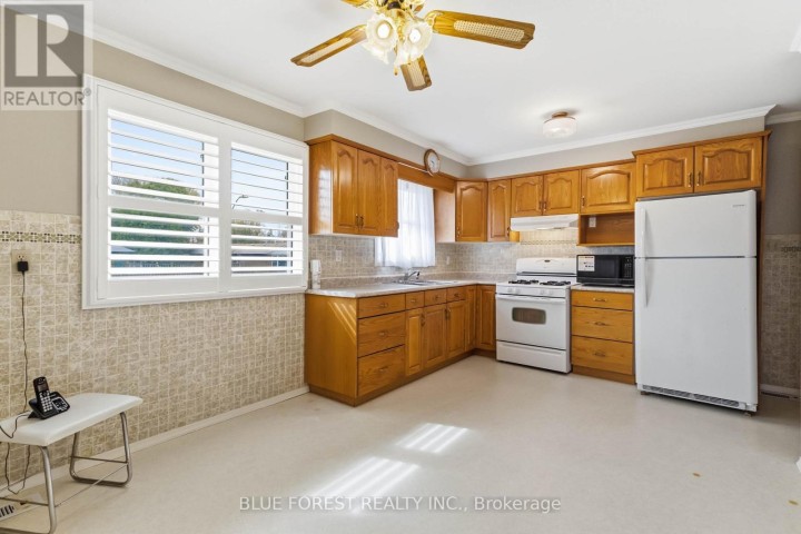 Photo 15 at 2 Wadsworth Drive, Ingersoll - South, Ingersoll