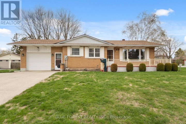 Photo 3 at 2 Wadsworth Drive, Ingersoll - South, Ingersoll