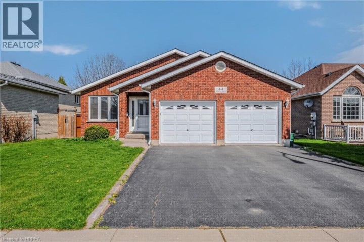 Photo 1 at 44 Donegal Drive, Donegal / Mcguiness, Brantford