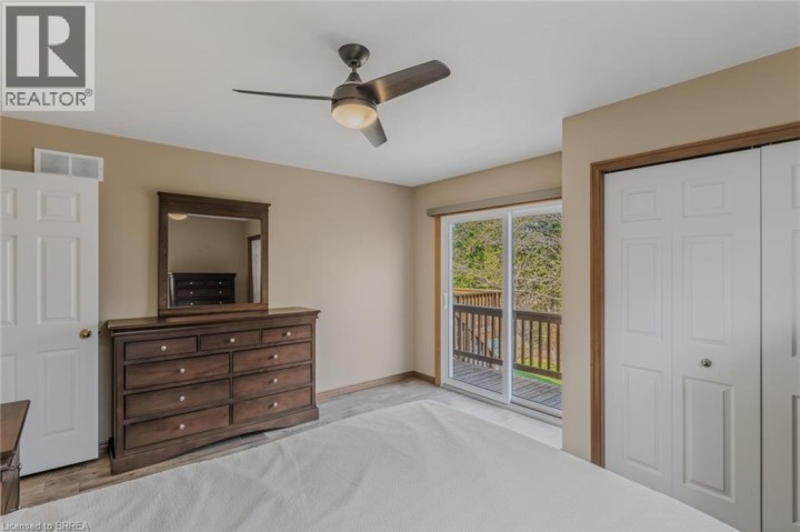 Photo 19 at 44 Donegal Drive, Donegal / Mcguiness, Brantford