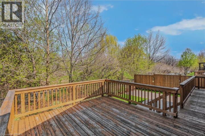Photo 36 at 44 Donegal Drive, Donegal / Mcguiness, Brantford