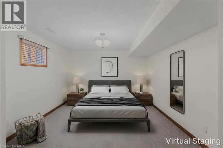 Photo 33 at 44 Donegal Drive, Donegal / Mcguiness, Brantford
