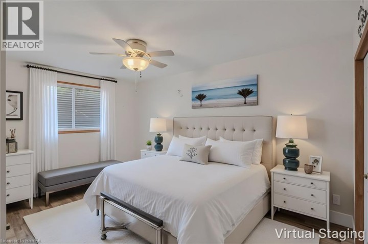Photo 22 at 44 Donegal Drive, Donegal / Mcguiness, Brantford