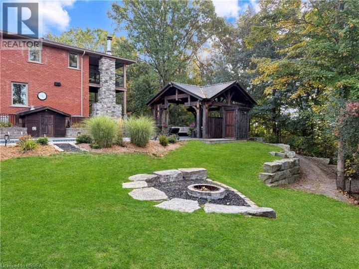 Photo 8 at 360 Robinson Road, Sw Rural, Brantford