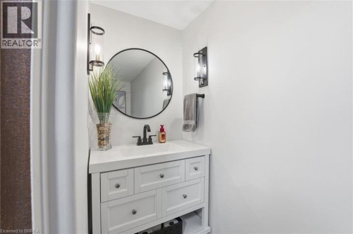 Photo 40 at 360 Robinson Road, Sw Rural, Brantford