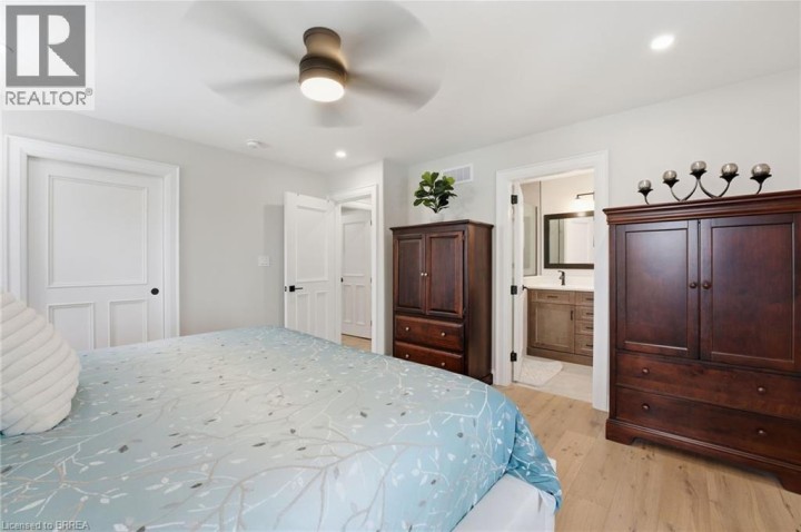 Photo 34 at 360 Robinson Road, Sw Rural, Brantford