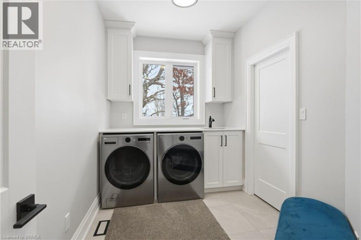 Photo 29 at 360 Robinson Road, Sw Rural, Brantford