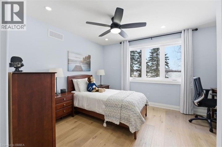 Photo 31 at 360 Robinson Road, Sw Rural, Brantford