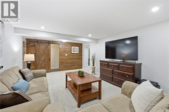Photo 42 at 360 Robinson Road, Sw Rural, Brantford