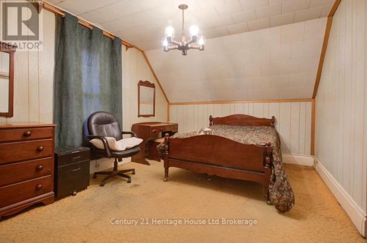 Photo 13 at 242 S Wonham Street, Ingersoll - South, Ingersoll