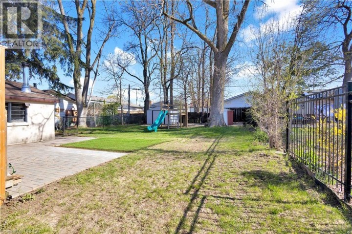 Photo 39 at 21 Sussex Avenue, Terrace Hill, Brantford