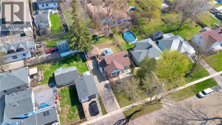 Photo 43 at 21 Sussex Avenue, Terrace Hill, Brantford