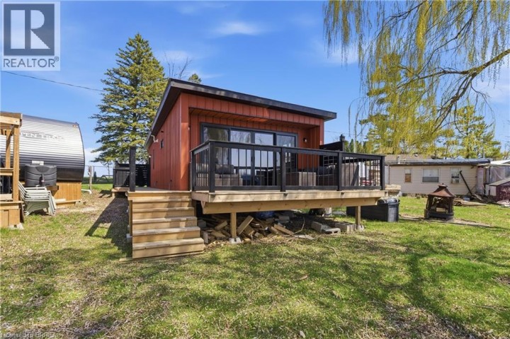 Photo 6 at 4 - 99 Fourth Concession Road, Burford