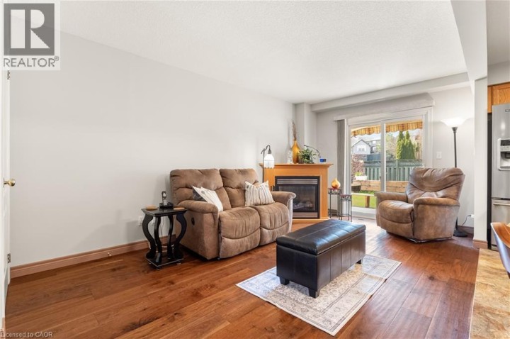 Photo 17 at 92 Snowdrop Crescent, Laurentian Hills / Country Hills W, Kitchener