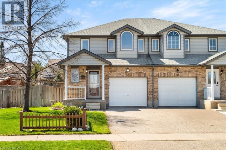 Photo 2 at 92 Snowdrop Crescent, Laurentian Hills / Country Hills W, Kitchener