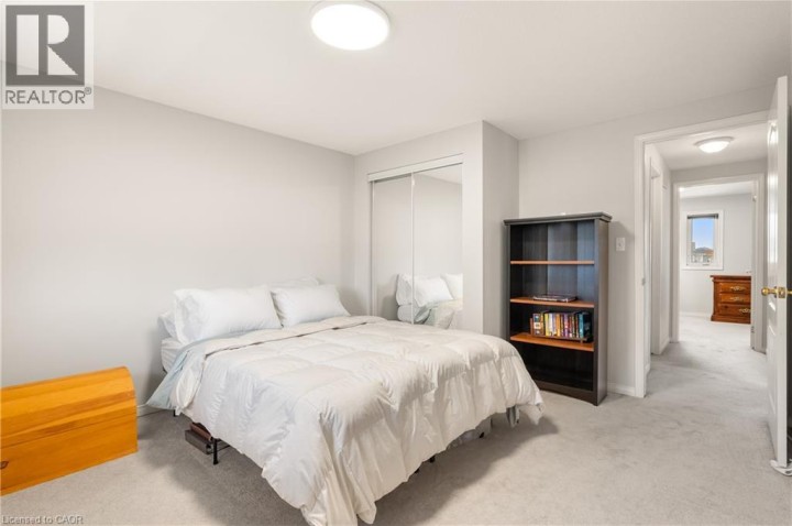 Photo 22 at 92 Snowdrop Crescent, Laurentian Hills / Country Hills W, Kitchener