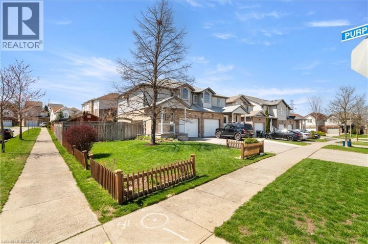 Photo 45 at 92 Snowdrop Crescent, Laurentian Hills / Country Hills W, Kitchener
