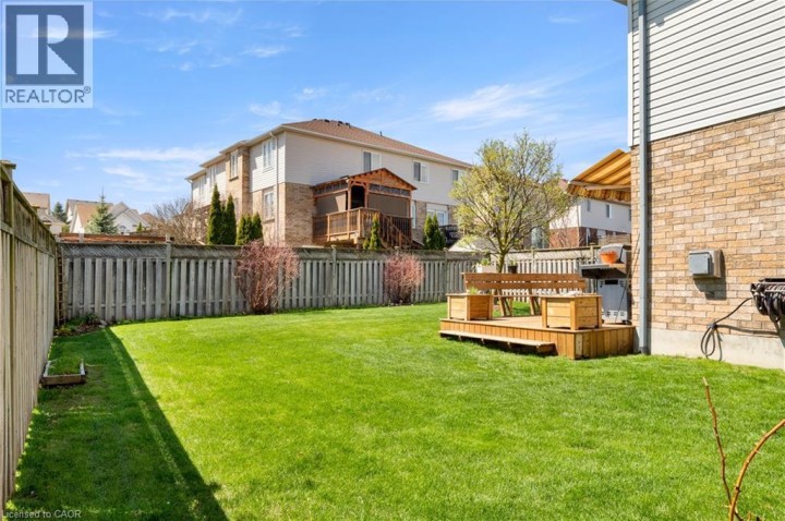 Photo 33 at 92 Snowdrop Crescent, Laurentian Hills / Country Hills W, Kitchener