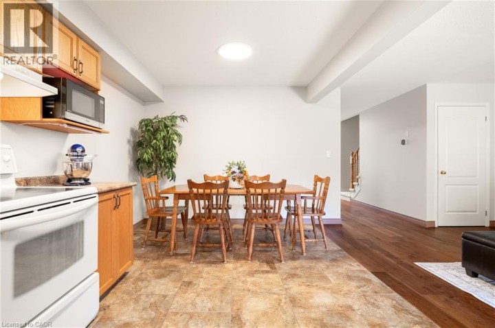 Photo 14 at 92 Snowdrop Crescent, Laurentian Hills / Country Hills W, Kitchener