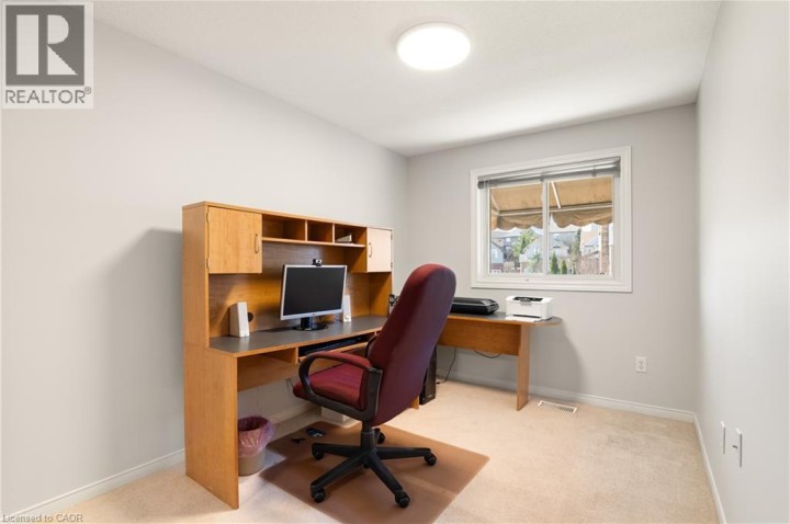 Photo 20 at 92 Snowdrop Crescent, Laurentian Hills / Country Hills W, Kitchener